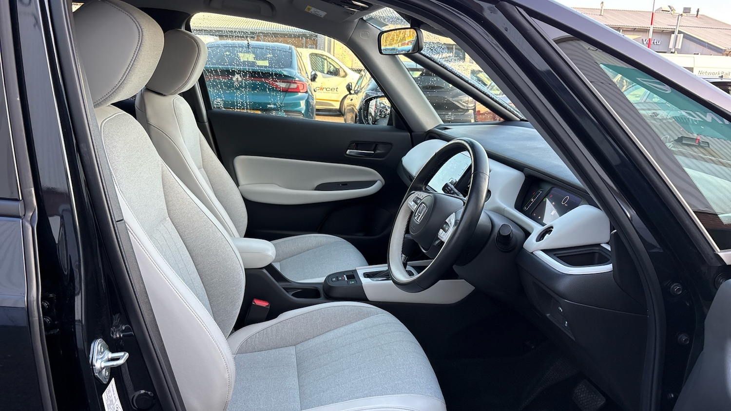 Used Honda Jazz 2023 for sale - 76882341: Photo 77