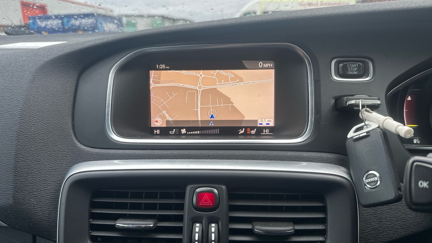 Used Volvo V40 2017 for sale - 76918137: Photo 12