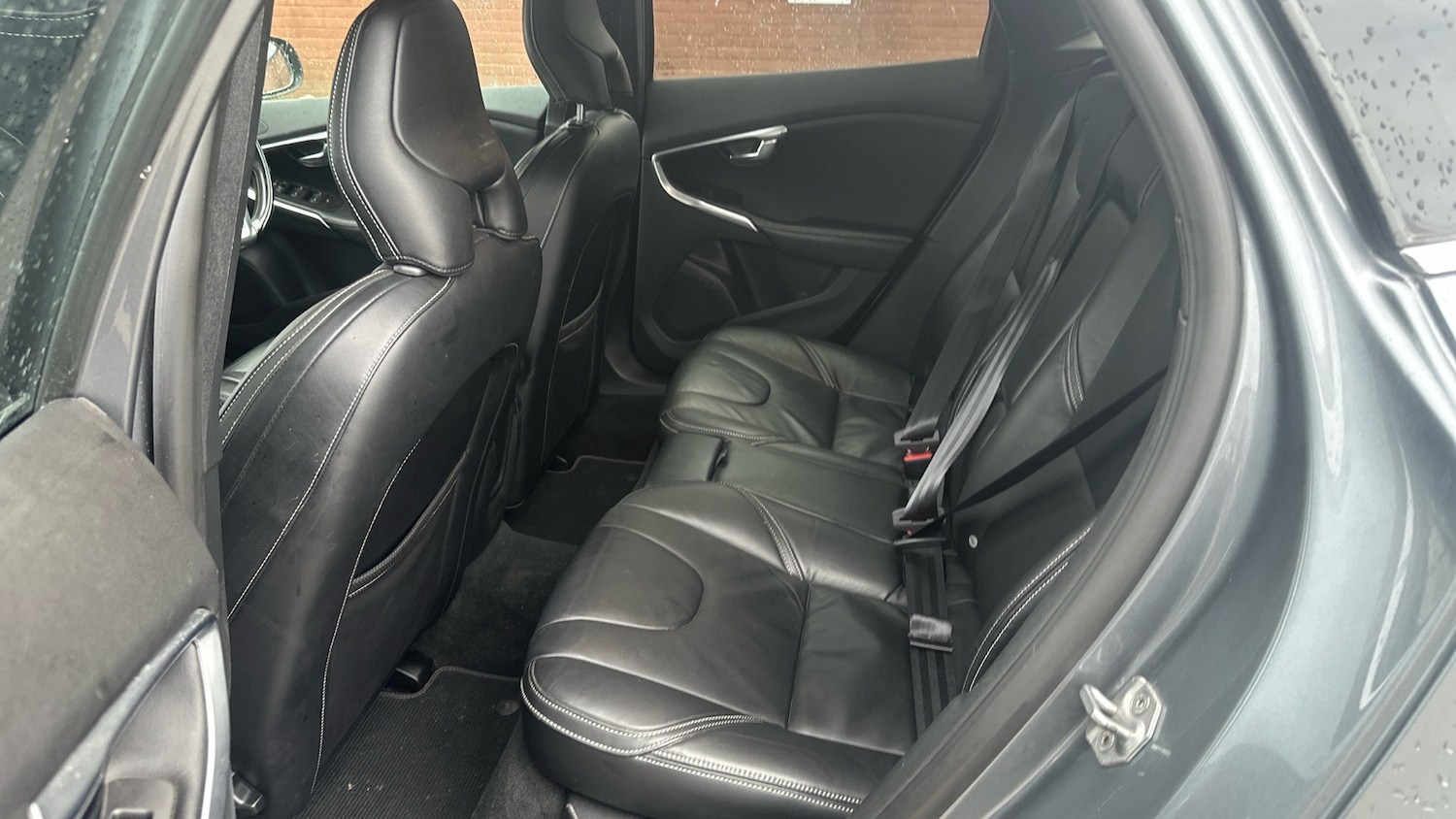 Used Volvo V40 2017 for sale - 76918137: Photo 16