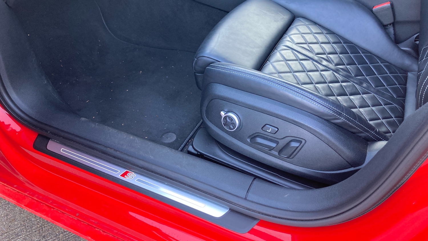 Used Audi A4 2017 for sale - 76791744: Photo 26