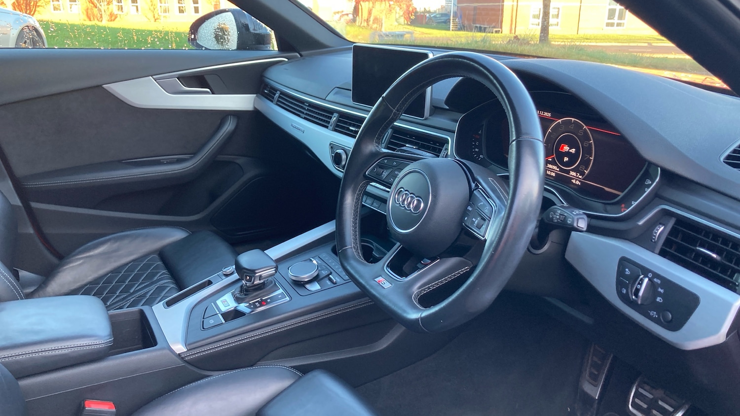 Used Audi A4 2017 for sale - 76791744: Photo 32