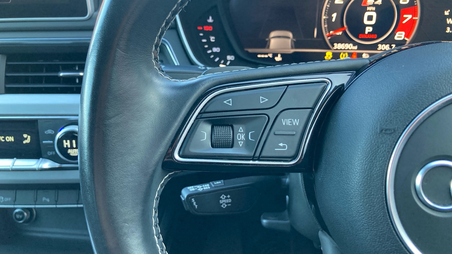 Used Audi A4 2017 for sale - 76791744: Photo 35