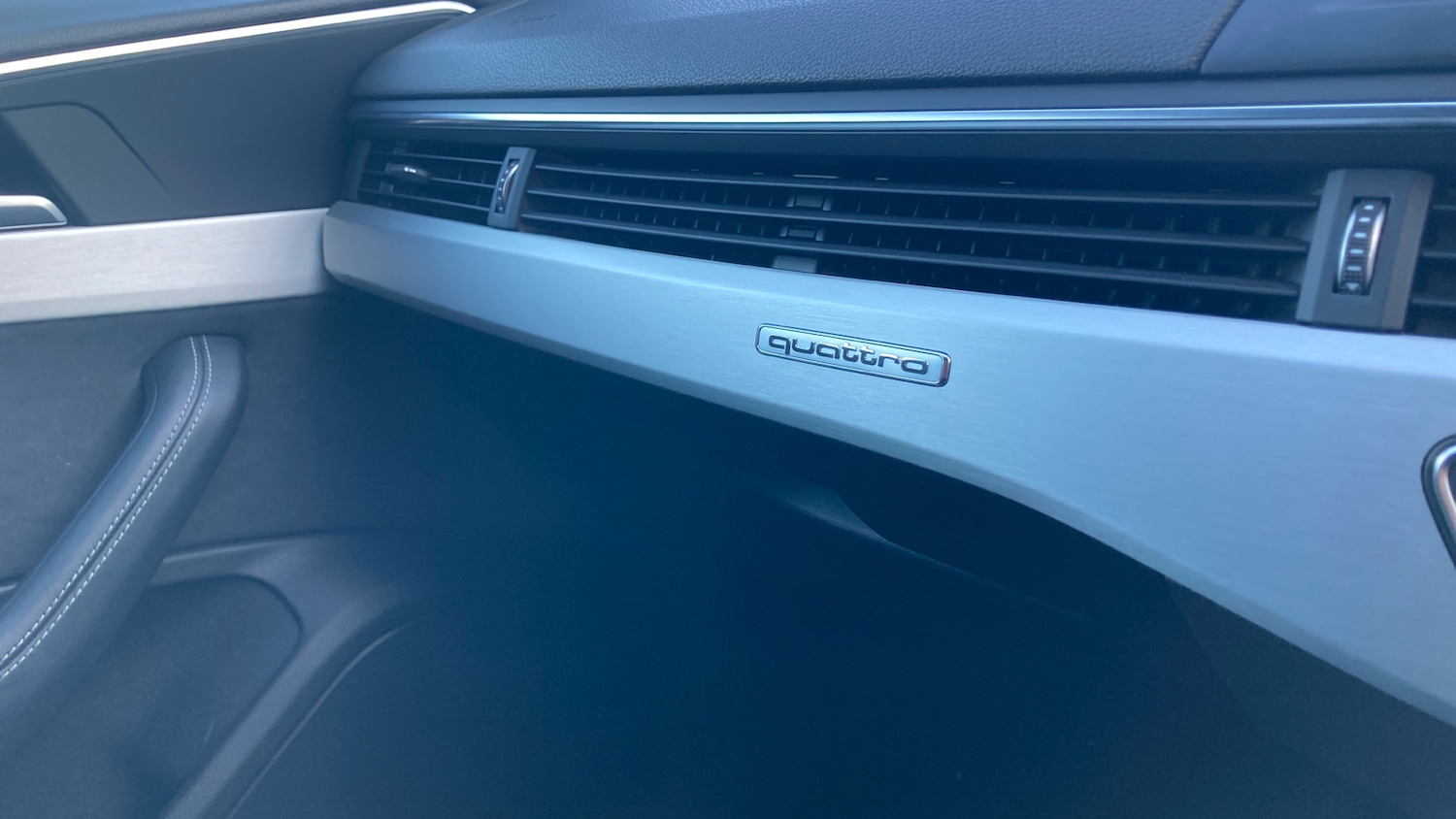 Used Audi A4 2017 for sale - 76791744: Photo 41