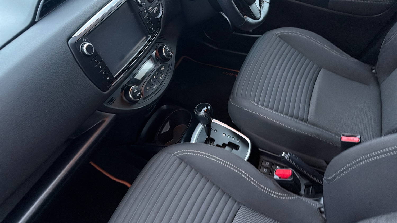 Used Toyota Yaris 2016 for sale - 76968727: Photo 13