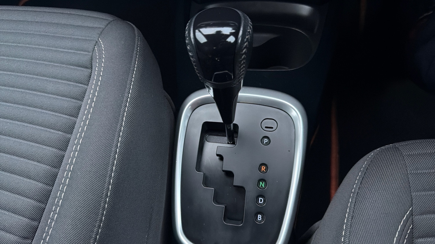 Used Toyota Yaris 2016 for sale - 76968727: Photo 19