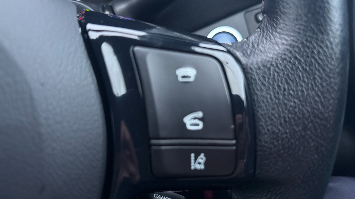 Used Toyota Yaris 2016 for sale - 76968727: Photo 23