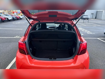 Used Toyota Yaris 2016 for sale - 76968727: Photo