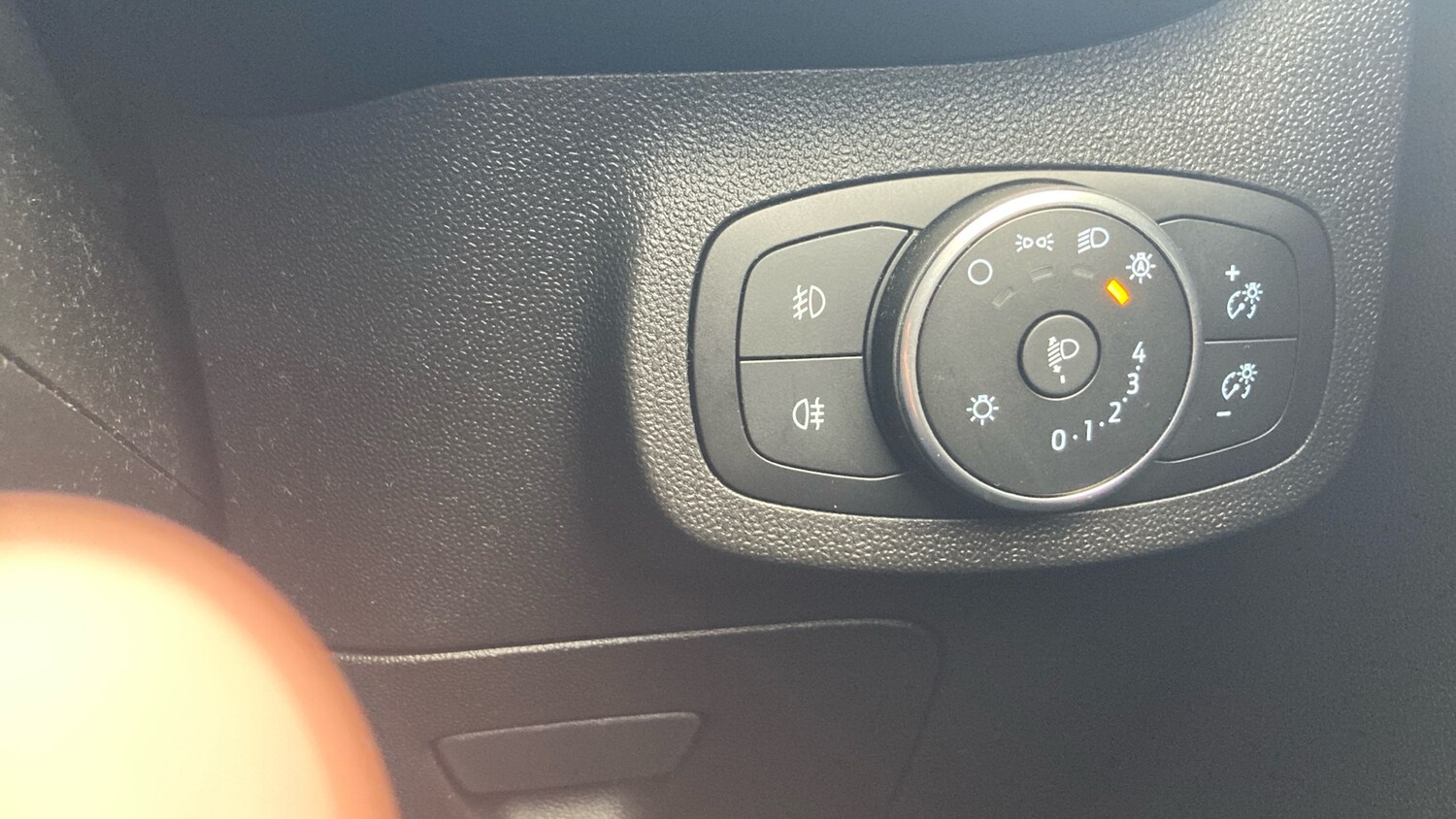 Used Ford Fiesta 2018 for sale - 77392113: Photo 31