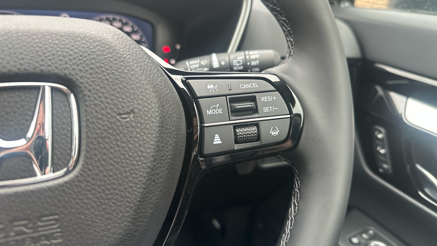 Used Honda CR-V 2025 for sale - 76146543: Photo 27