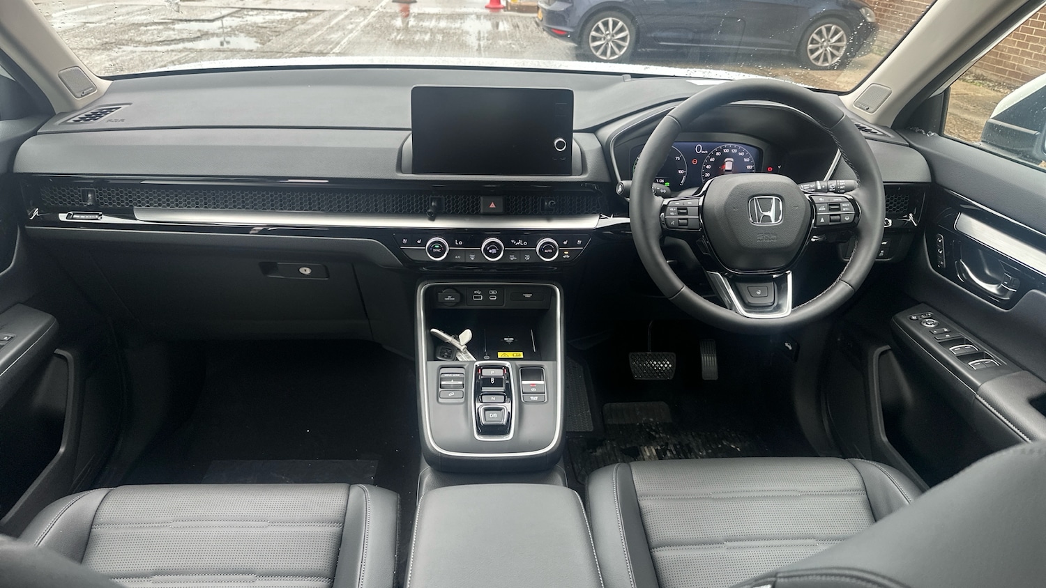 Used Honda CR-V 2025 for sale - 76146543: Photo 4