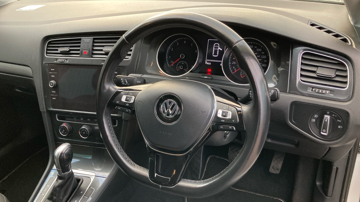 Used Volkswagen Golf 2019 for sale - 77063210: Photo 11