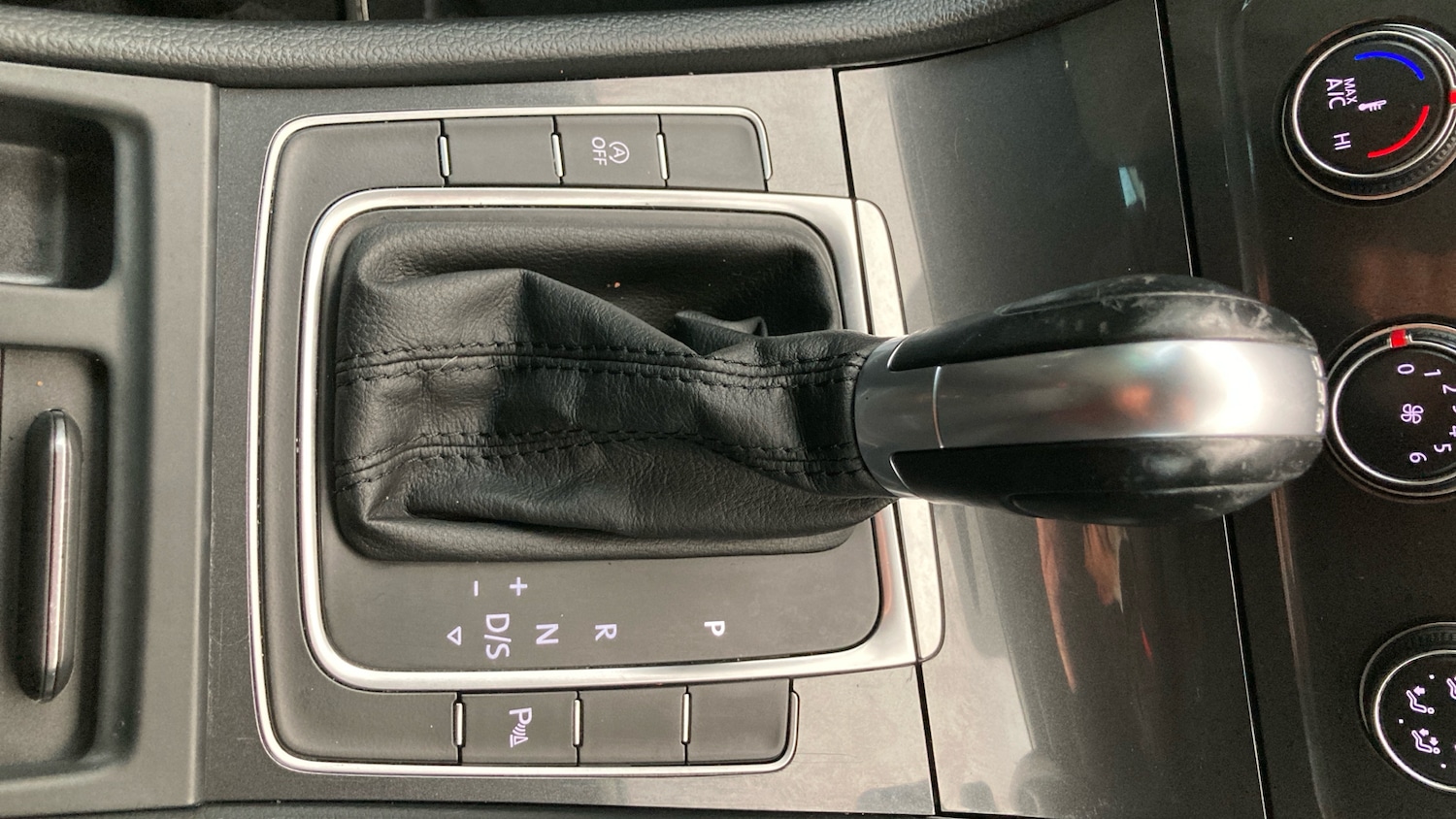 Used Volkswagen Golf 2019 for sale - 77063210: Photo 25