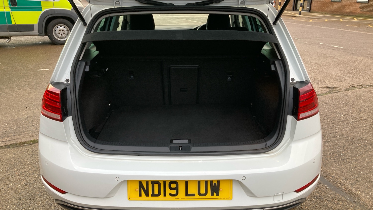 Used Volkswagen Golf 2019 for sale - 77063210: Photo 4