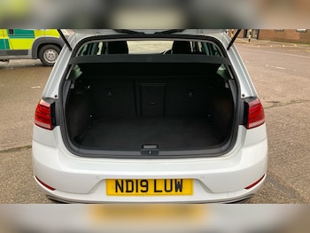 Used Volkswagen Golf 2019 for sale - 77063210: Photo