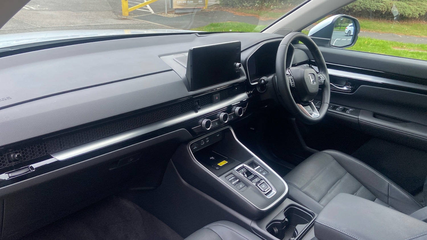 Used Honda CR-V 2024 for sale - 76566189: Photo 2