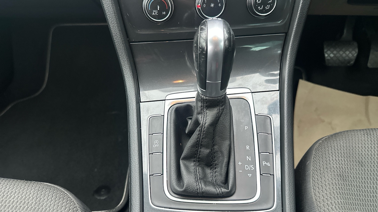 Used Volkswagen Golf 2019 for sale - 76684822: Photo 13