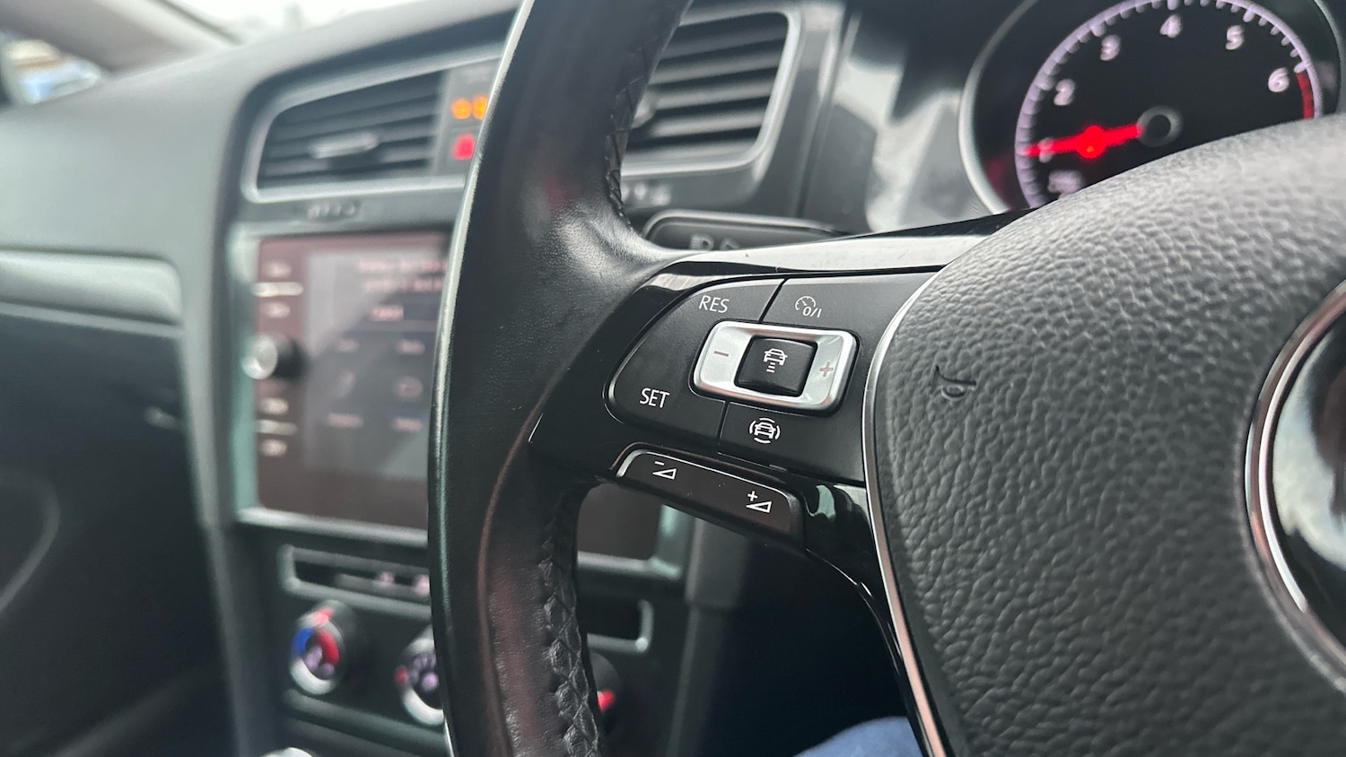 Used Volkswagen Golf 2019 for sale - 76684822: Photo 27