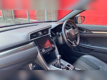 Used Honda Civic 2019 for sale - 78697905: Photo