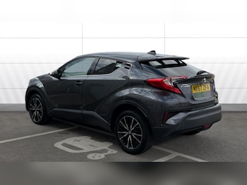 Used Toyota C-HR 2017 for sale - 79314783: Photo