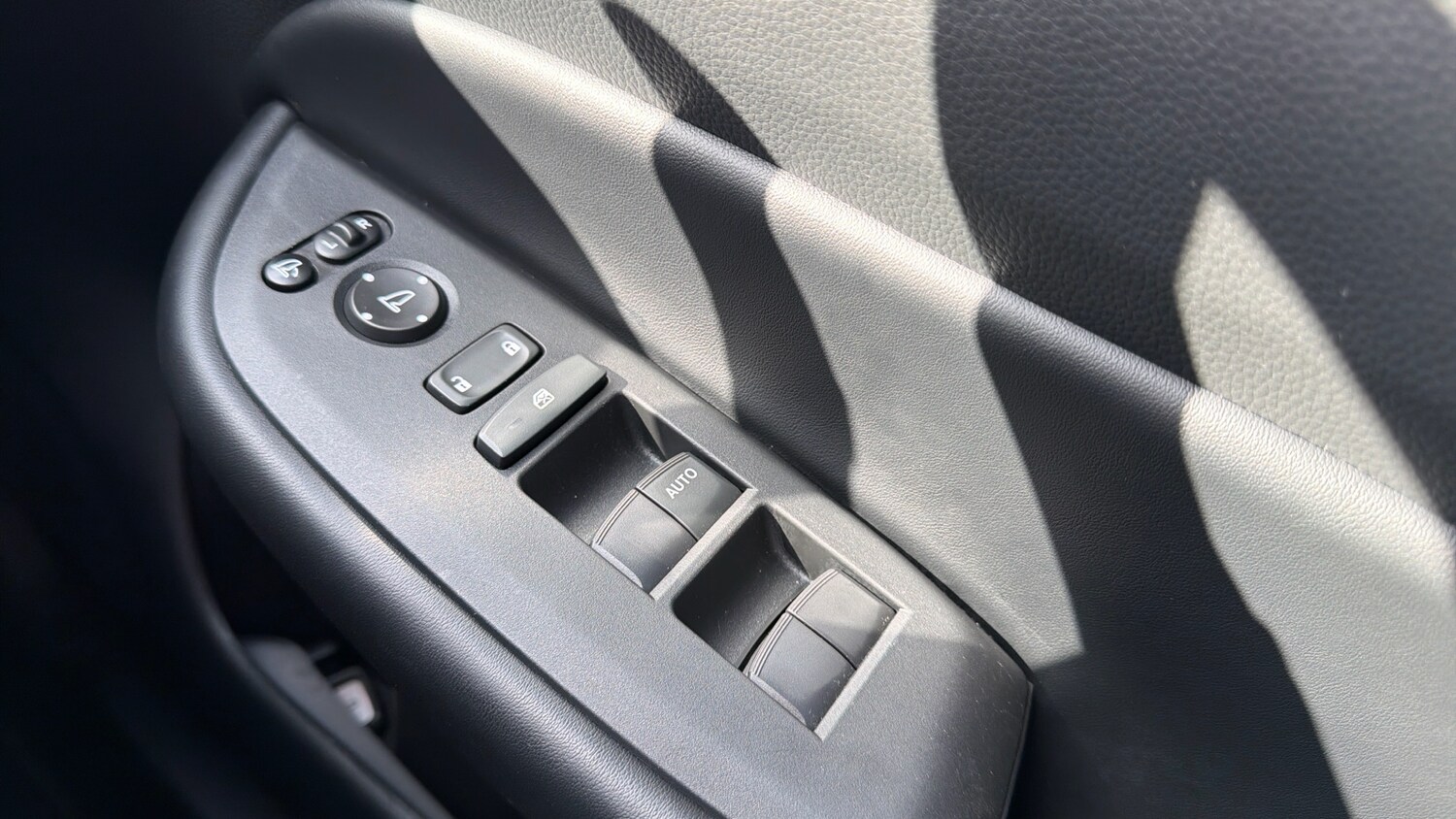 Used Honda Jazz 2022 for sale - 76036598: Photo 15