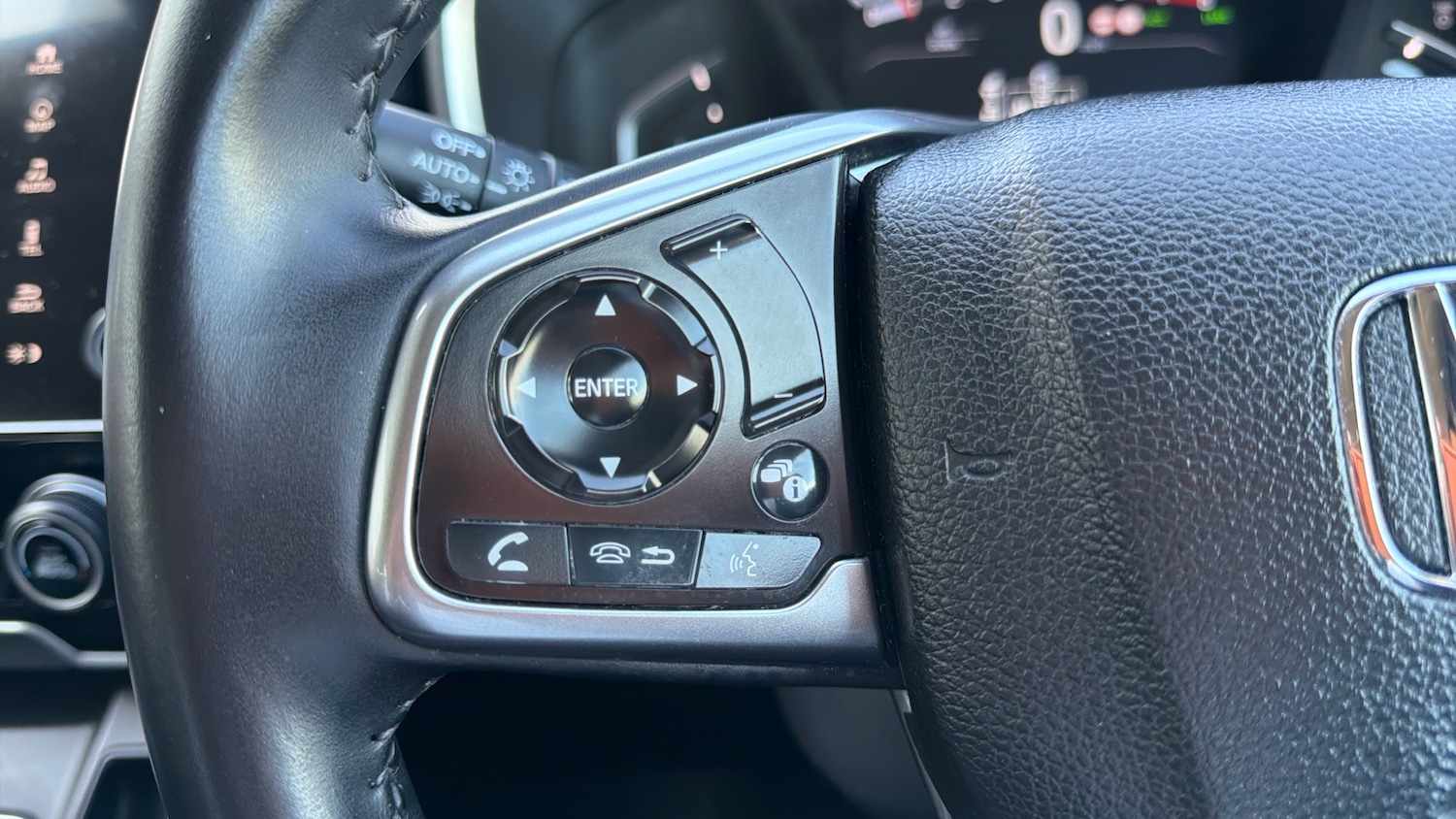Used Honda CR-V 2018 for sale - 76065913: Photo 20
