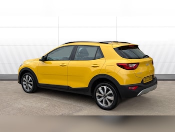 Used Kia Stonic 2023 for sale - 79548122: Photo