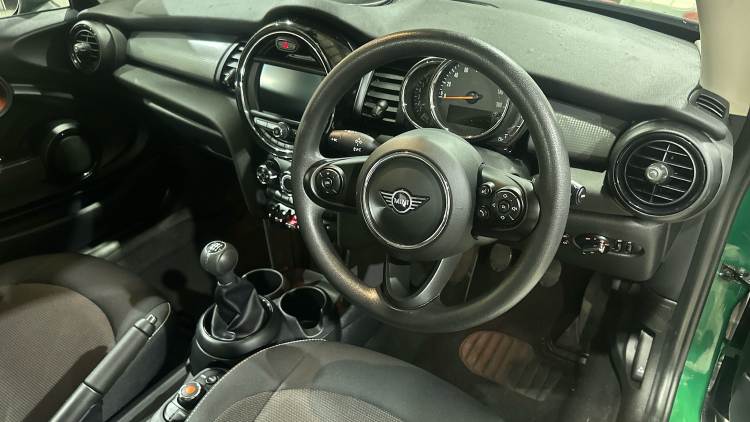 Used MINI Hatch 2021 for sale - 76536511: Photo 11