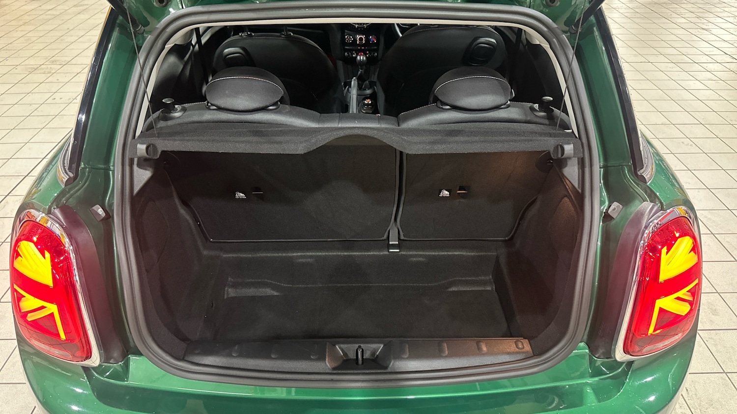 Used MINI Hatch 2021 for sale - 76536511: Photo 4