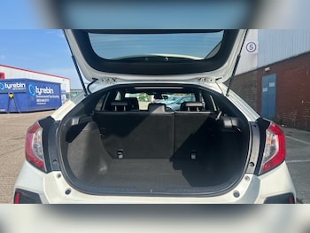 Used Honda Civic 2018 for sale - 75485485: Photo