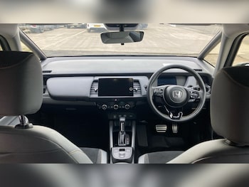 Used Honda Jazz 2024 for sale - 78018173: Photo