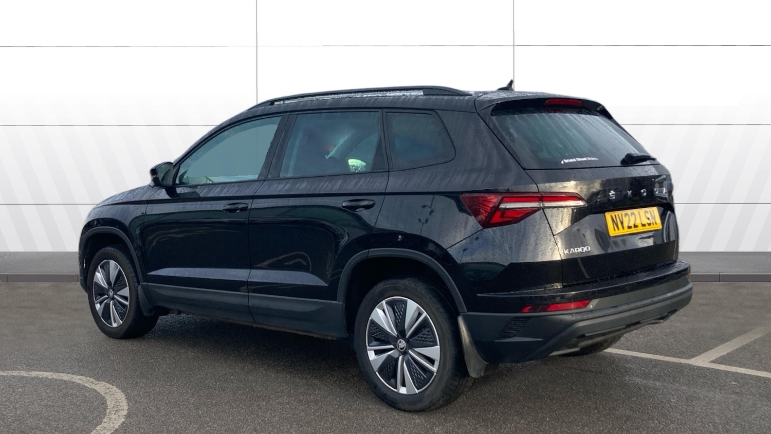 Used Skoda Karoq 2022 for sale - 76862251: Photo 2