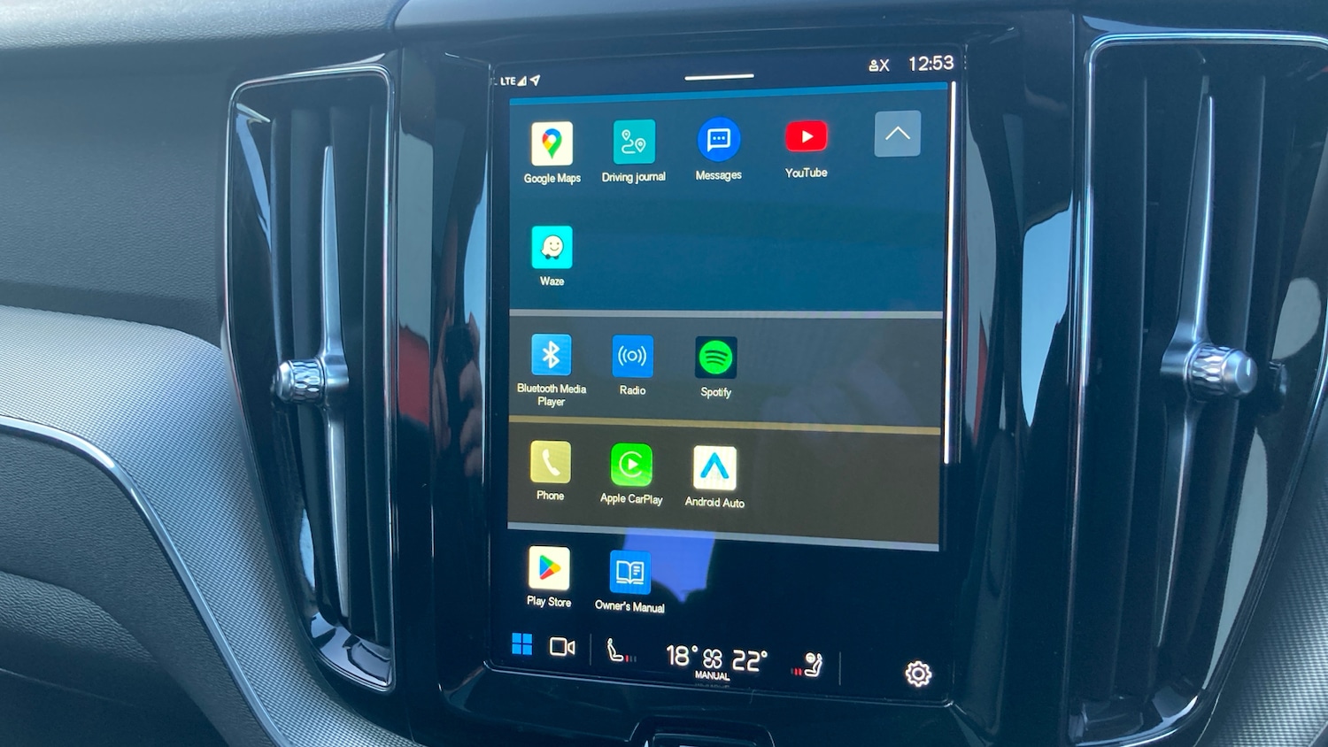 Used Volvo XC60 2023 for sale - 76882342: Photo 12