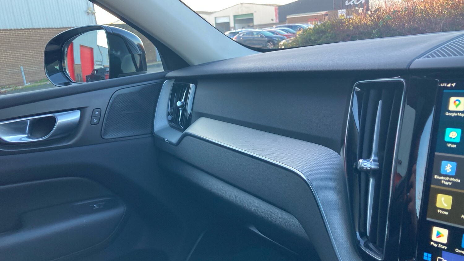 Used Volvo XC60 2023 for sale - 76882342: Photo 17