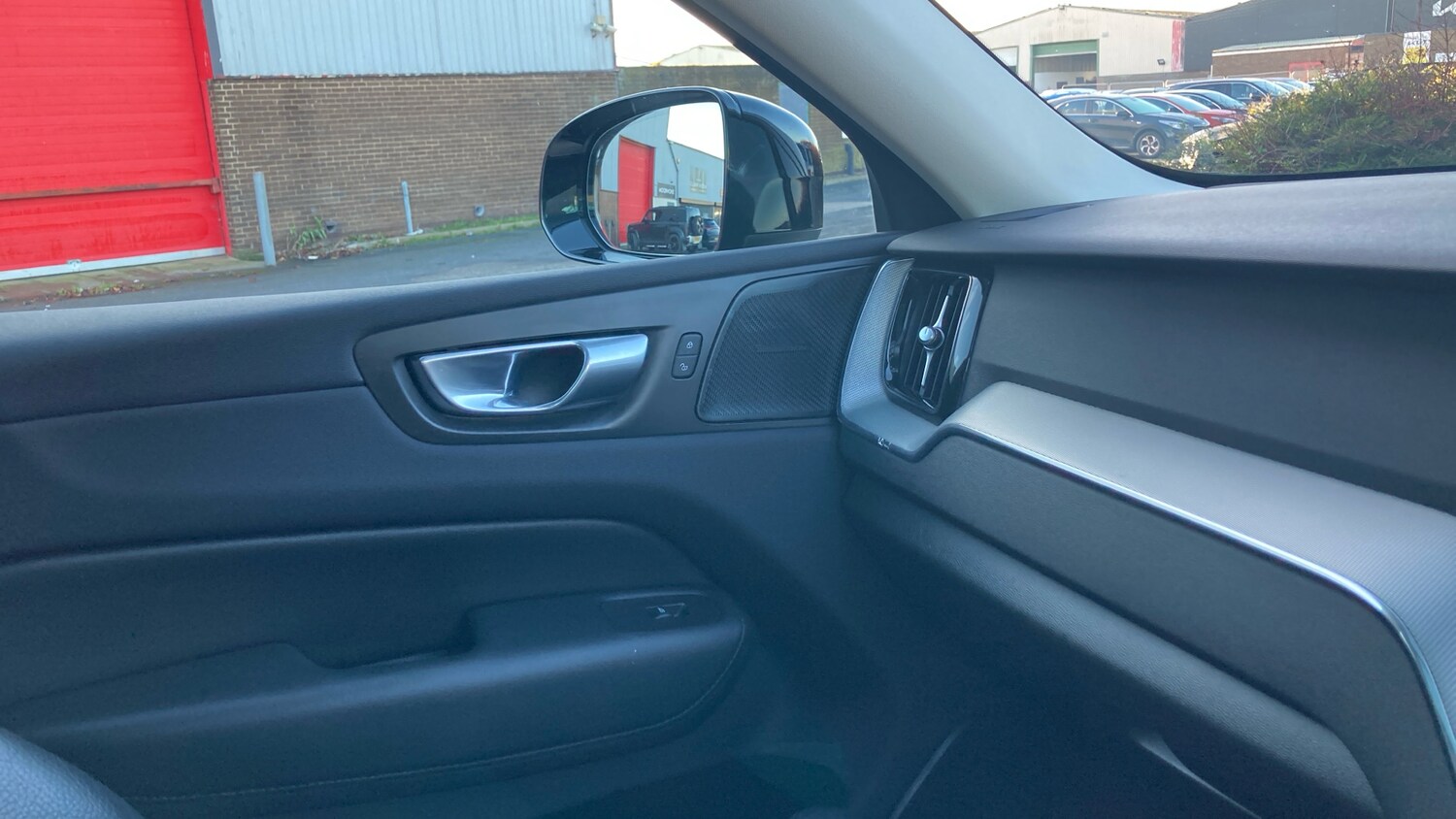 Used Volvo XC60 2023 for sale - 76882342: Photo 19