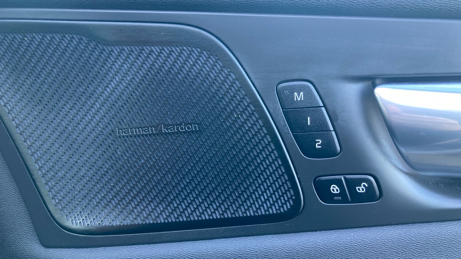 Used Volvo XC60 2023 for sale - 76882342: Photo 35