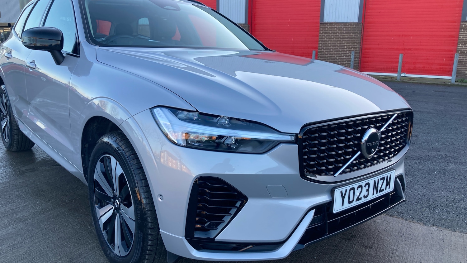 Used Volvo XC60 2023 for sale - 76882342: Photo 4