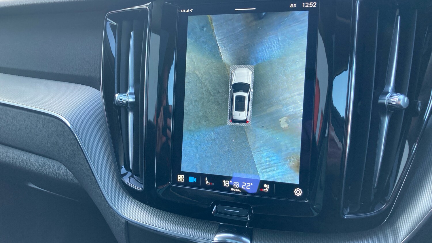 Used Volvo XC60 2023 for sale - 76882342: Photo 46