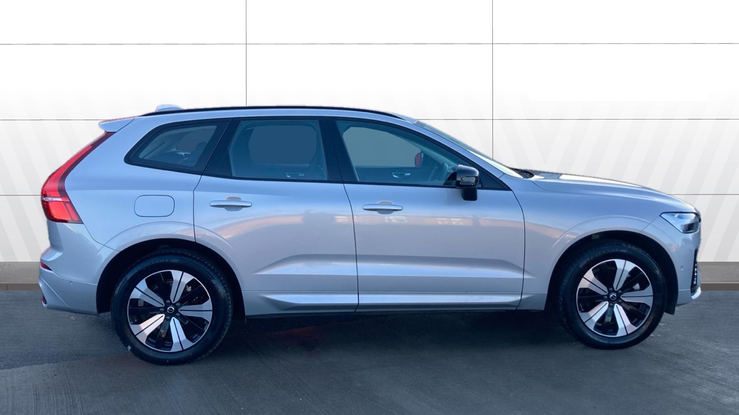 Used Volvo XC60 2023 for sale - 76882342: Photo 5