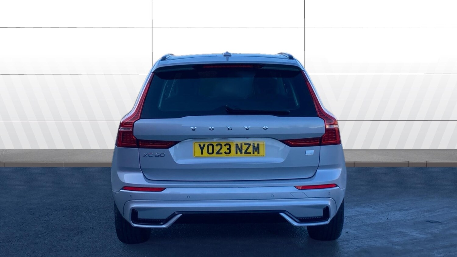 Used Volvo XC60 2023 for sale - 76882342: Photo 6