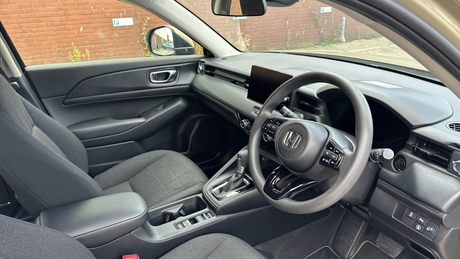 2023 Honda HR-V 1.5 eHEV Elegance 5dr CVT Hybrid Hatchback Hatchback Hybrid Auto - Picture 11 of 24