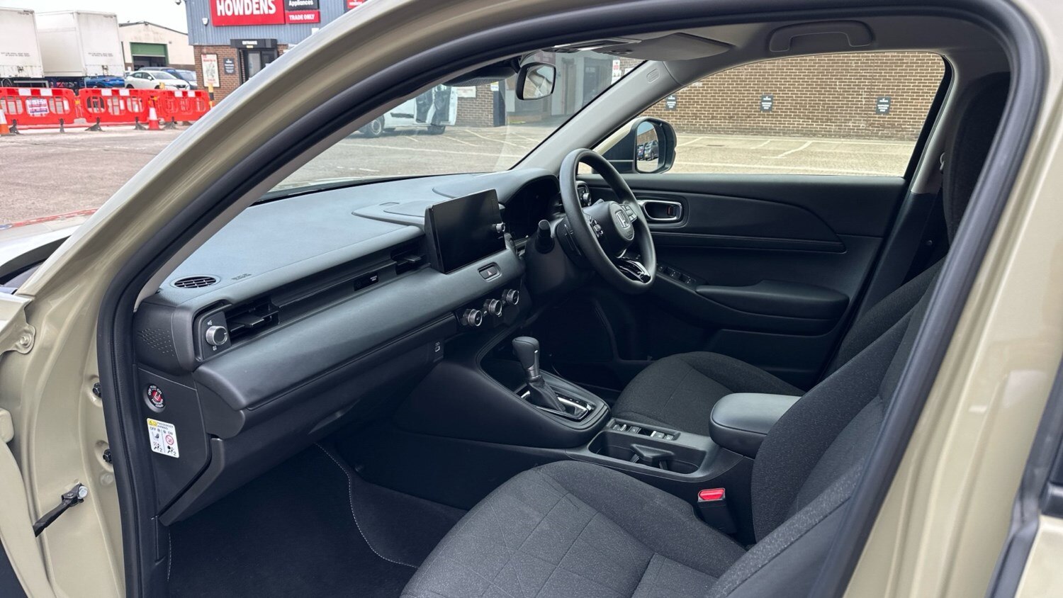 2023 Honda HR-V 1.5 eHEV Elegance 5dr CVT Hybrid Hatchback Hatchback Hybrid Auto - Picture 9 of 24