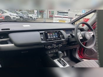 Used Honda Jazz 2025 for sale - 76146547: Photo 2