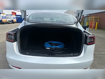 Used Tesla Model 3 2020 for sale - 77935148: Photo