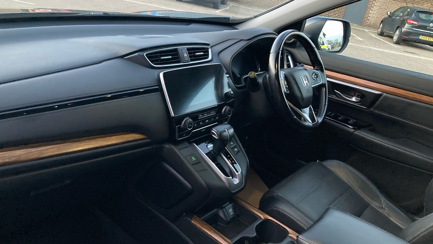 Used Honda CR-V 2020 for sale - 76364331: Photo 2