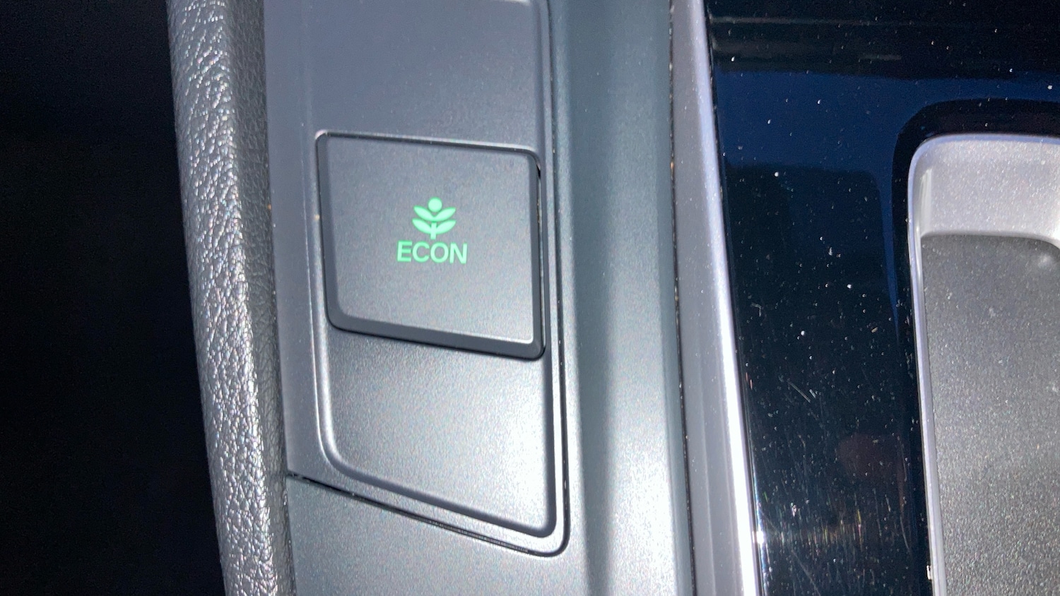 Used Honda CR-V 2020 for sale - 76364331: Photo 25