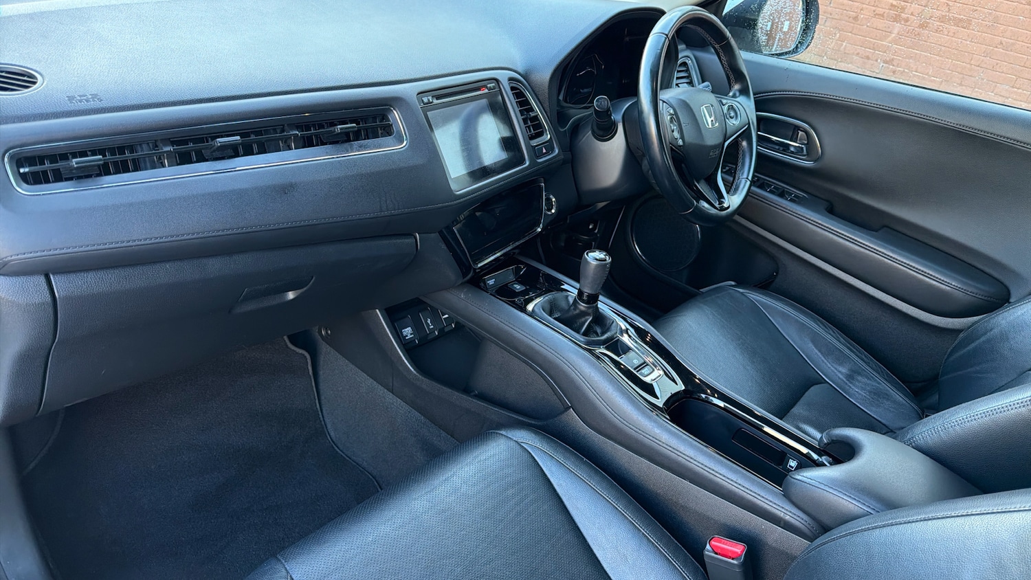 Used Honda HR-V 2019 for sale - 76681585: Photo 2