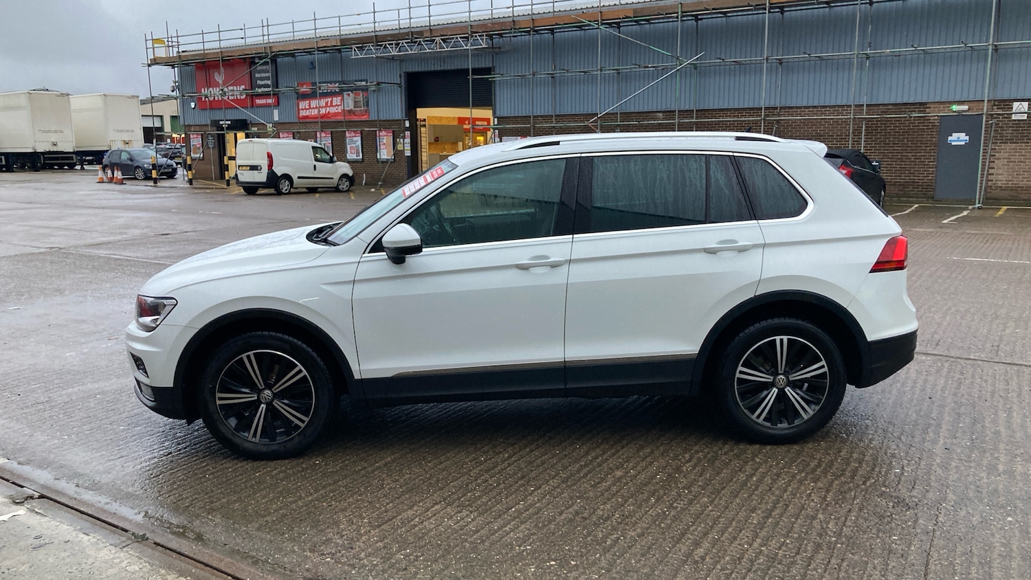 Used Volkswagen Tiguan 2018 for sale - 76545238: Photo 23