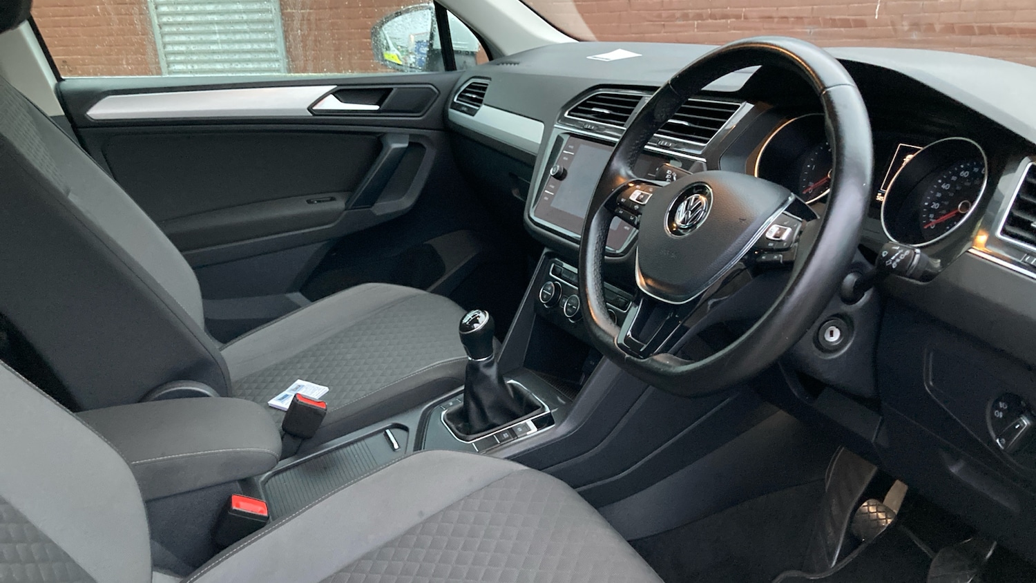 Used Volkswagen Tiguan 2018 for sale - 76545238: Photo 32