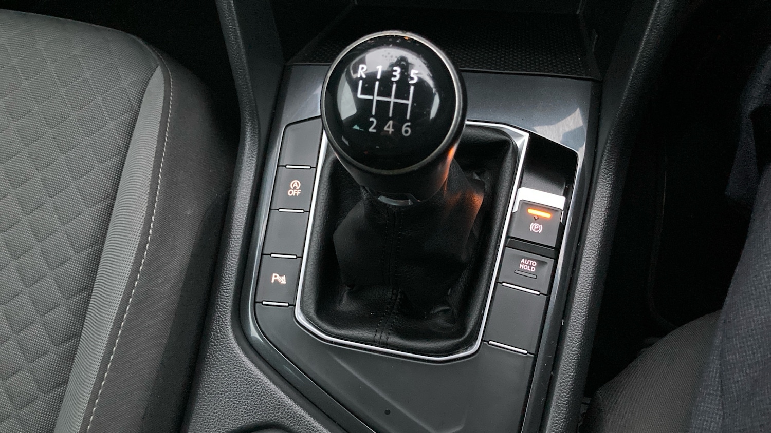 Used Volkswagen Tiguan 2018 for sale - 76545238: Photo 46