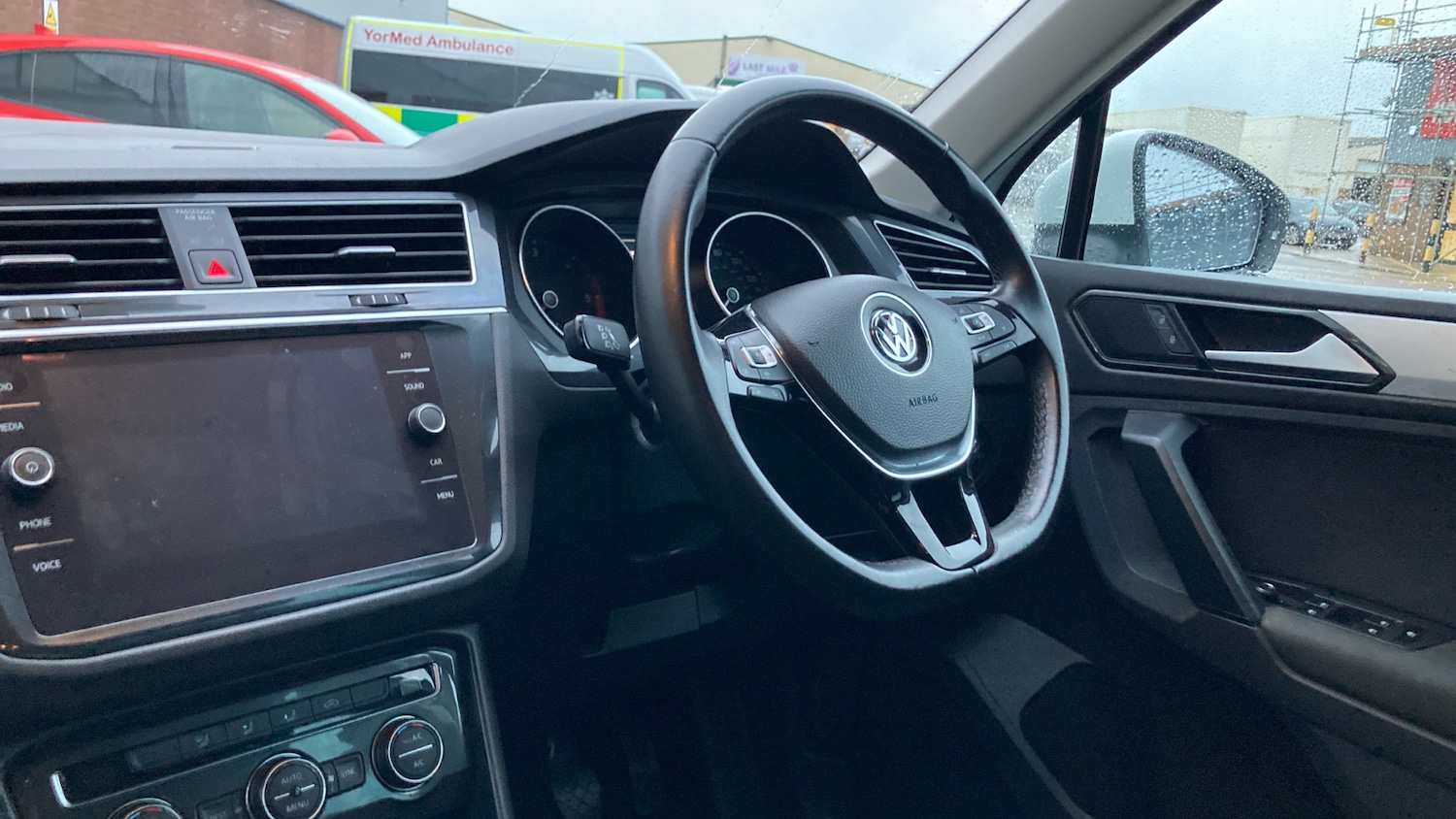 Used Volkswagen Tiguan 2018 for sale - 76545238: Photo 9